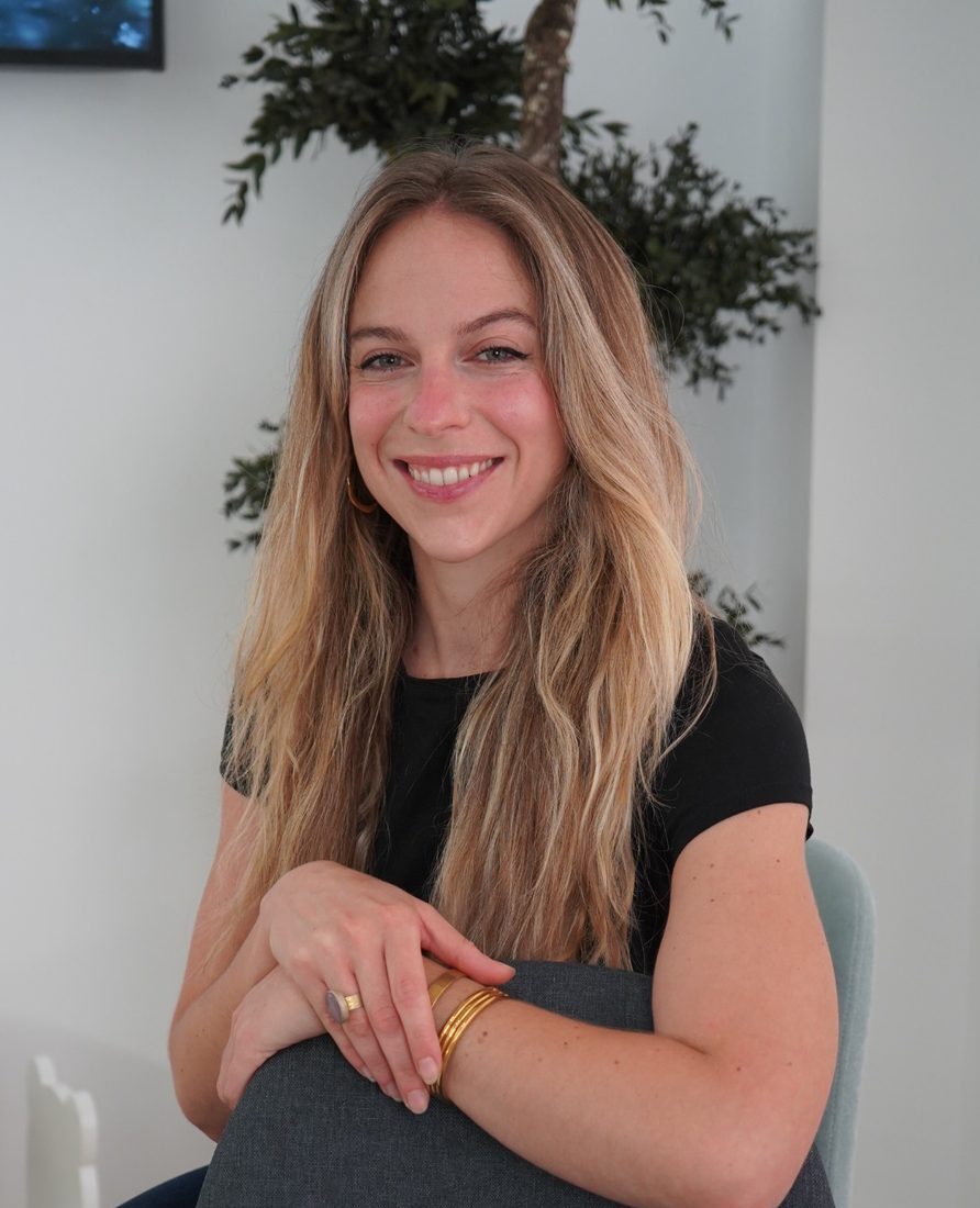 dra-elena-dentista-murcia